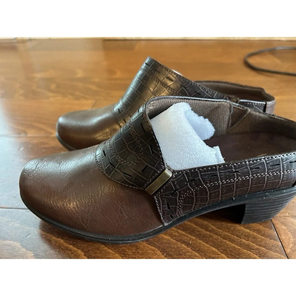 Easy Street Women's 7 W Brown Heeled Mules Faux Leather Slip Ons‎ NEW